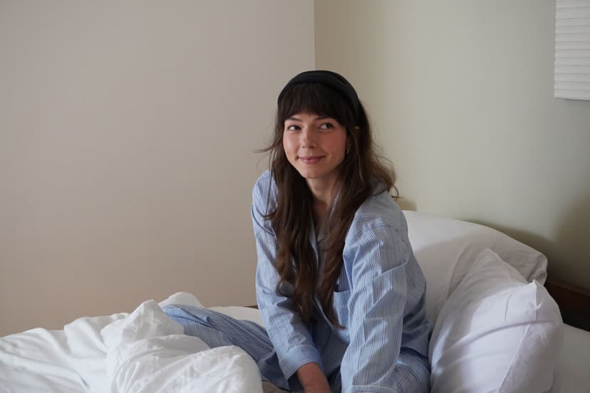 Samphire user in bed